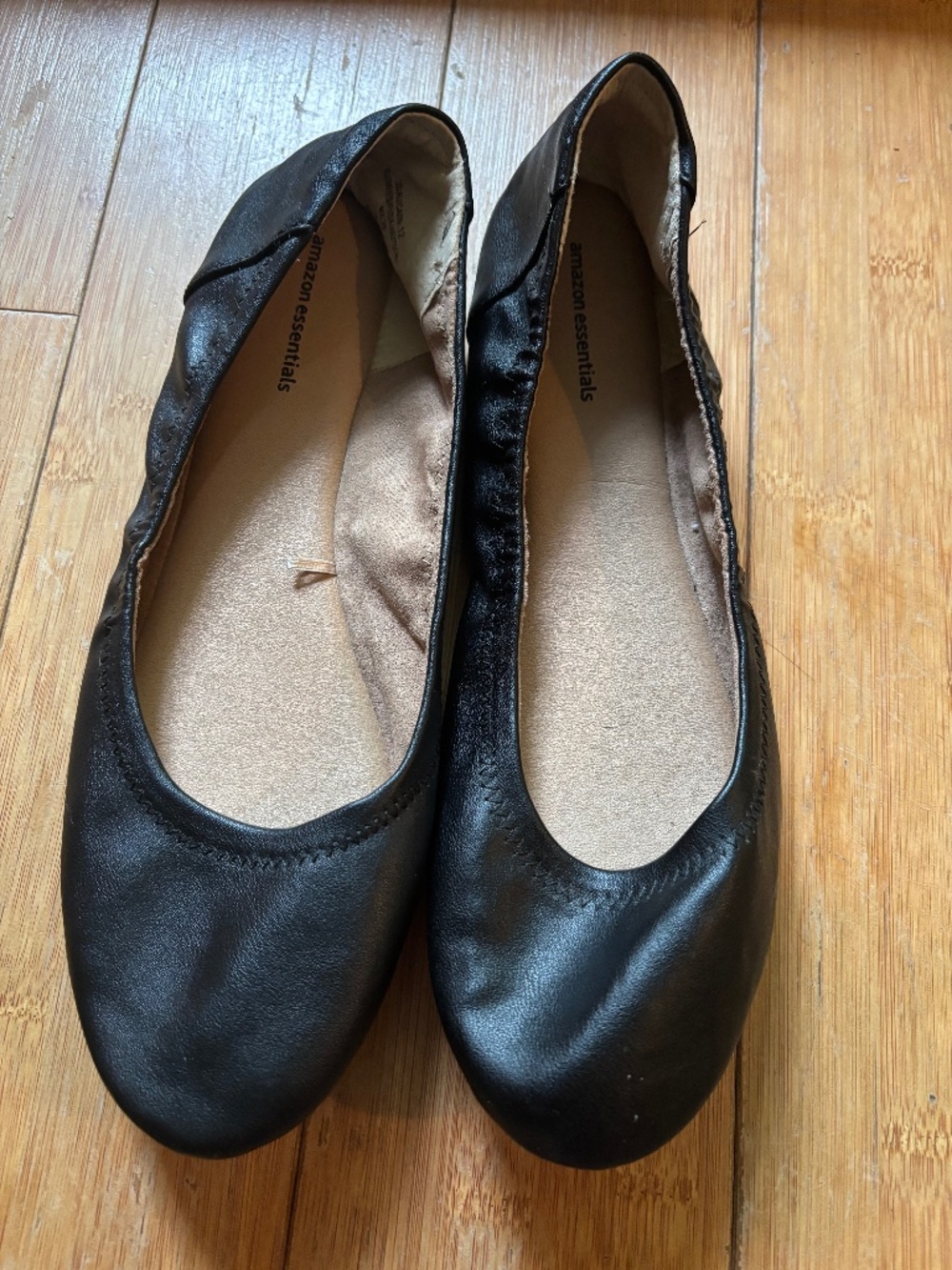 Amazon Essentials Ballet Flats